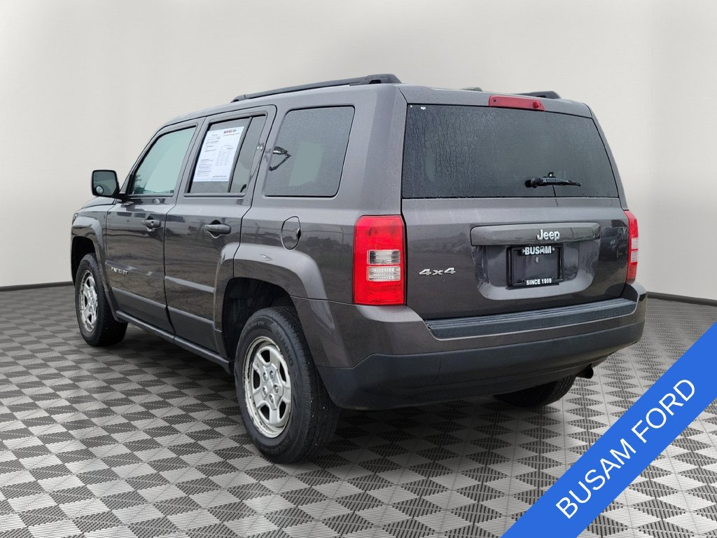 Used 2016 Jeep Patriot Sport w/ Power Value Group AWD/4WD image 3