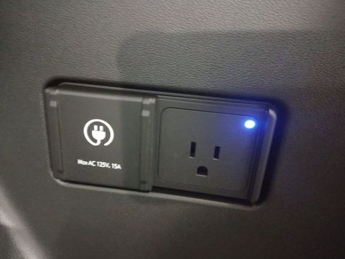 New 2026 Hyundai Ioniq 9 Limited w/ Tow & Go Package image 23