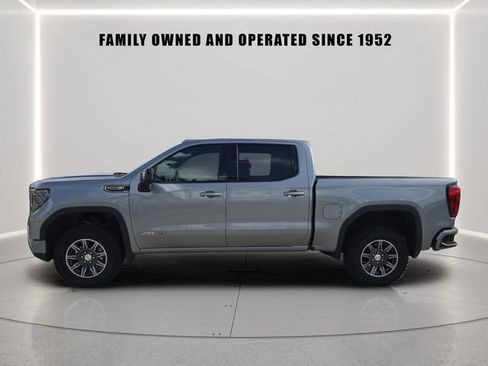 Used 2025 GMC Sierra 1500 AT4 AWD/4WD image 5