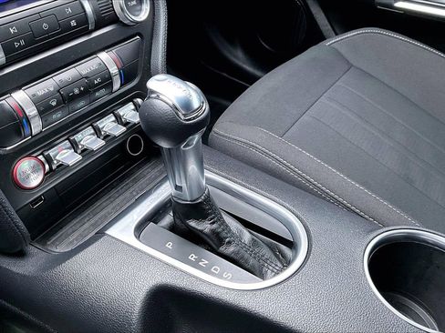 Used 2022 Ford Mustang Coupe w/ Equipment Group 101A RWD image 28