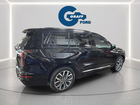 Used 2022 Cadillac XT6 Sport w/ Platinum Package image 8