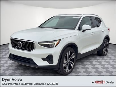 Used 2023 Volvo XC40 B5 Ultimate w/ Protection Package Premier
