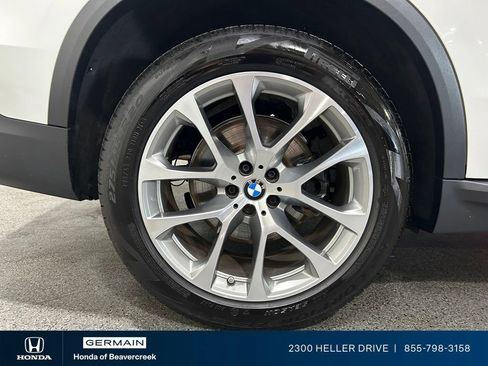 Used 2025 BMW X5 xDrive40i w/ Premium Package AWD/4WD image 10