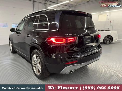 Used 2021 Mercedes-Benz GLB 250 4MATIC image 10
