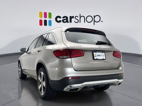 Used 2021 Mercedes-Benz GLC 300 4MATIC image 3