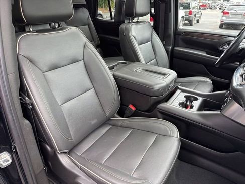 Used 2023 Chevrolet Tahoe Premier AWD/4WD image 33