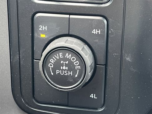 New 2025 Ford F150 XLT w/ Equipment Group 302A MID image 8