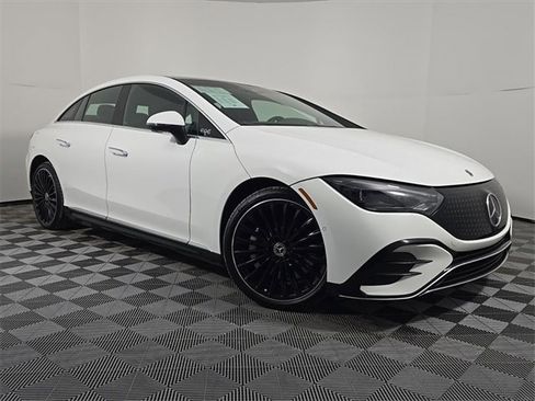 Certified 2024 Mercedes-Benz EQE 500 4MATIC Sedan w/ Pinnacle Trim Package image 9