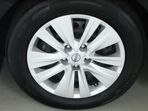 Certified 2023 Nissan Sentra S FWD image 39