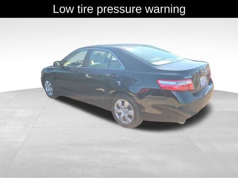Used 2009 Toyota Camry LE FWD image 6