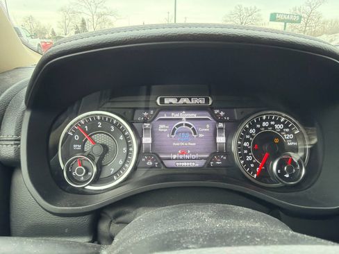 Used 2019 RAM 1500 Laramie image 9