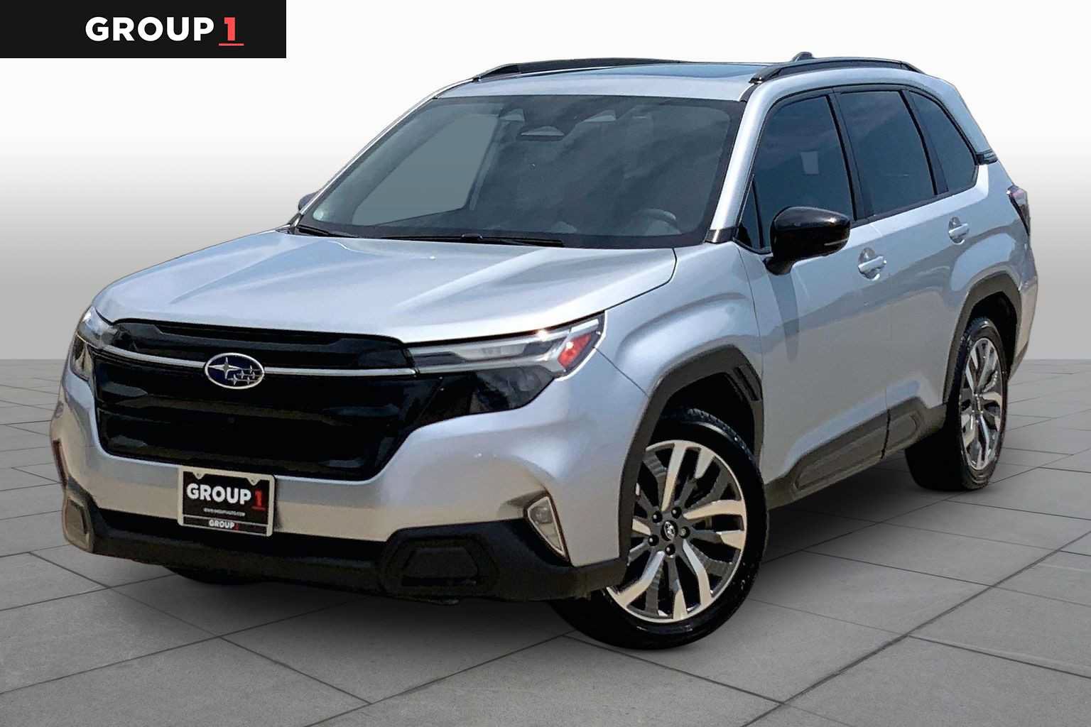 Used 2025 Subaru Forester Touring AWD/4WD image 1