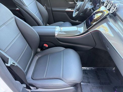 Certified 2026 Mercedes-Benz GLC 300 image 31