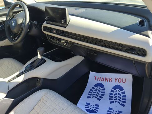 Certified 2024 Honda HR-V LX image 31