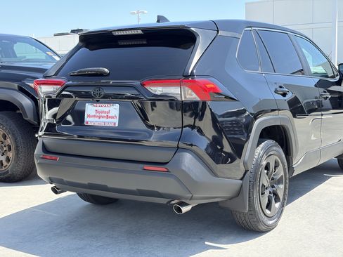 Certified 2024 Toyota RAV4 LE FWD image 4