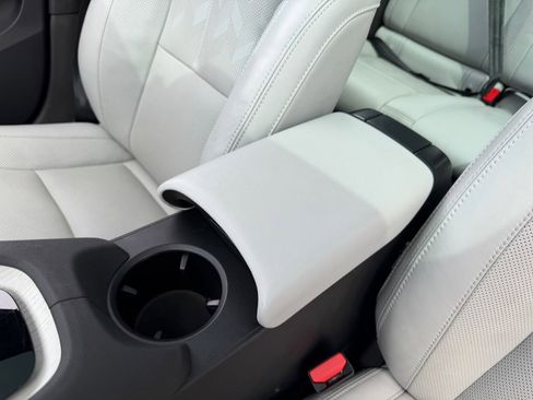 Used 2023 Polestar Polestar 2 w/ Pilot Pack image 30