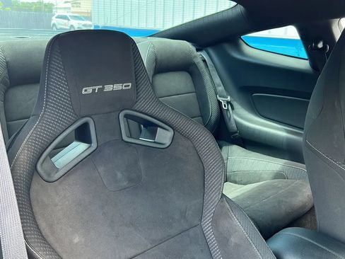 Used 2017 Ford Mustang Shelby GT350 w/ Electronics Package RWD image 17