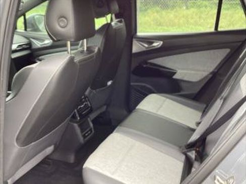 Used 2023 Volkswagen ID.4 2WD image 12