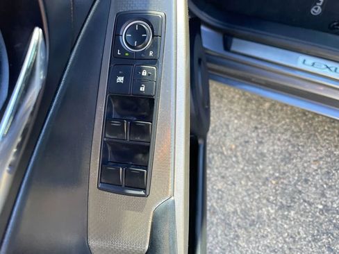 Used 2015 Lexus IS 250 AWD image 19