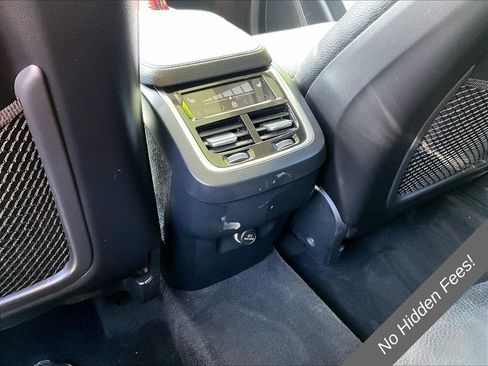 Used 2020 Volvo XC90 T6 Momentum w/ Protection Package Premier AWD/4WD image 30