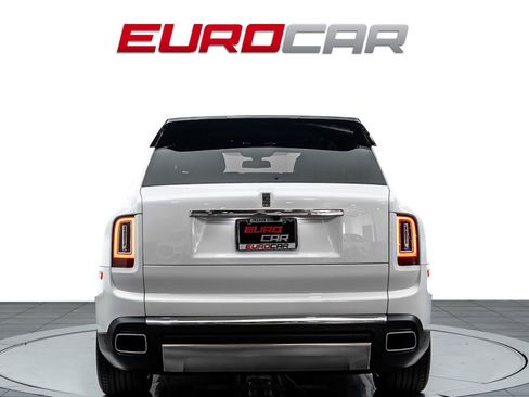 Used 2022 Rolls-Royce Cullinan w/ Cullinan Package AWD/4WD image 5