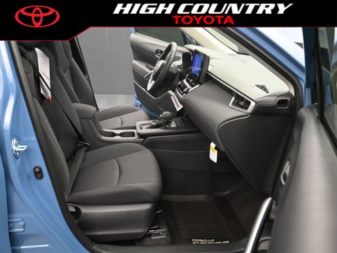 New 2026 Toyota Corolla Cross LE FWD image 25