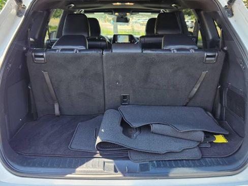 Used 2022 Toyota Highlander XSE AWD/4WD image 13