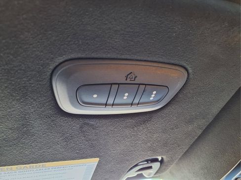 Used 2022 Jeep Grand Wagoneer Series III w/ Rear Seat Video Group 1 AWD/4WD image 32