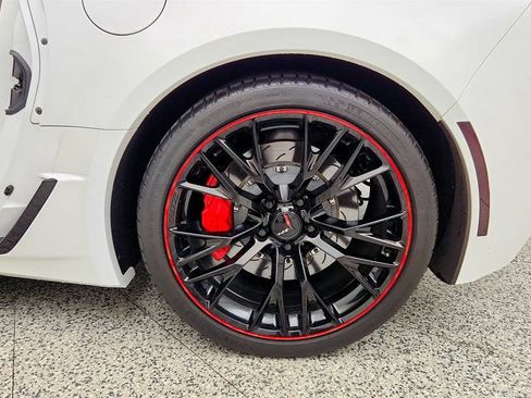 Used 2017 Chevrolet Corvette Grand Sport RWD image 9