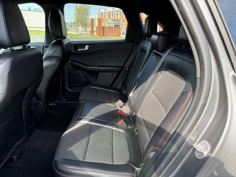Used 2023 Ford Escape ST-Line image 18