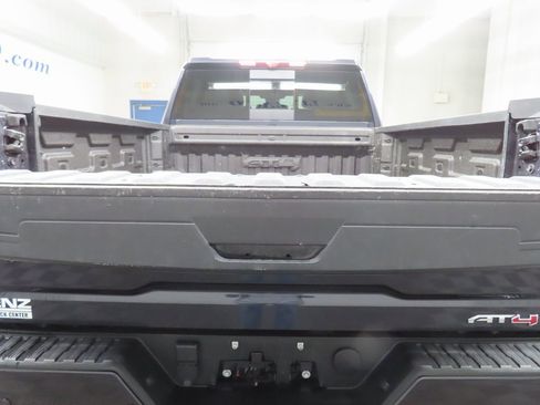 Used 2024 GMC Sierra 2500 AT4 w/ AT4 Premium Plus Package image 41