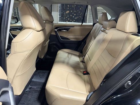 Used 2019 Toyota RAV4 XLE Premium w/ Cold Weather Package image 17