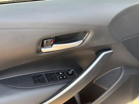 Used 2024 Toyota Corolla SE image 18