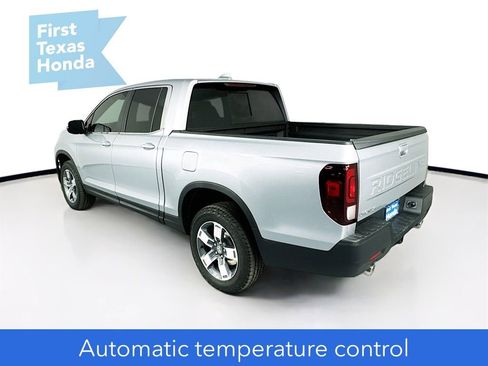 Used 2025 Honda Ridgeline RTL image 6