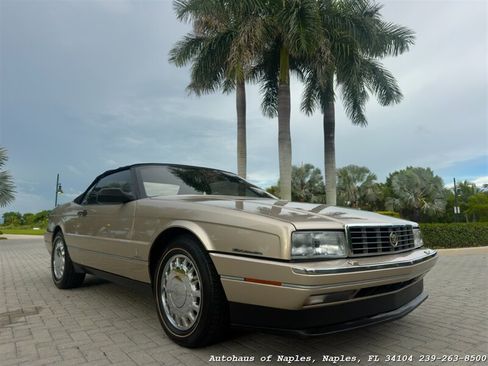 Used 1993 Cadillac Allante FWD image 1