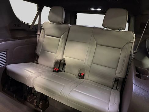 Used 2021 GMC Yukon XL SLT w/ SLT Luxury Plus Package image 22