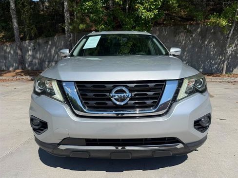 Used 2017 Nissan Pathfinder SV FWD image 4