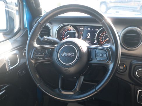 Used 2021 Jeep Gladiator Sport image 16