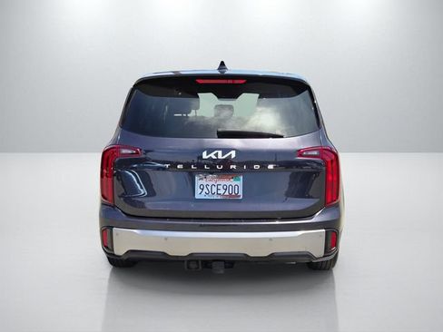 Used 2025 Kia Telluride LX FWD image 8