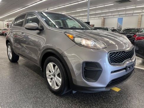 Used 2019 Kia Sportage LX FWD image 4