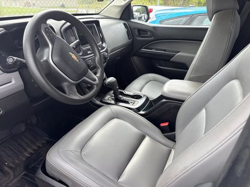Used 2019 Chevrolet Colorado W/T w/ WT Convenience Package RWD image 2