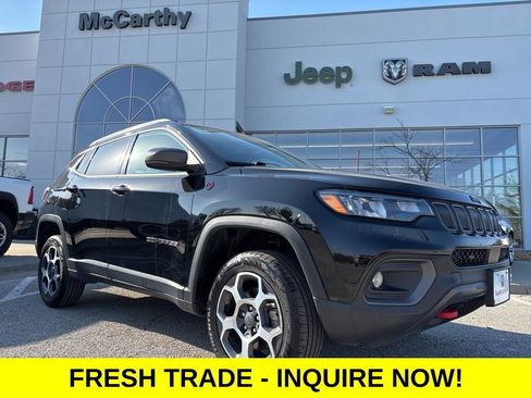 Used 2022 Jeep Compass Trailhawk w/ Trailhawk Convenience Group image 1