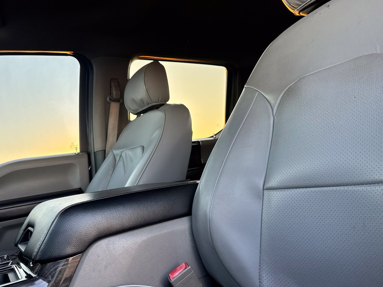 Used 2019 Ford F150 XLT w/ Equipment Group 302A Luxury AWD/4WD image 44