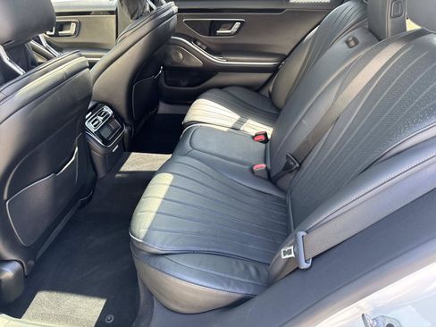 Used 2022 Mercedes-Benz S 500 4MATIC image 12
