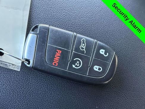 Used 2022 Jeep Grand Cherokee Laredo X image 26