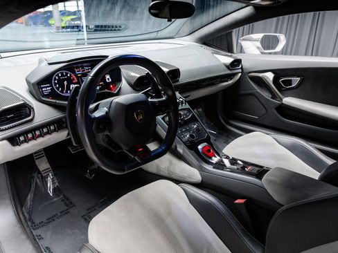 Used 2015 Lamborghini Huracan LP 610-4 image 42