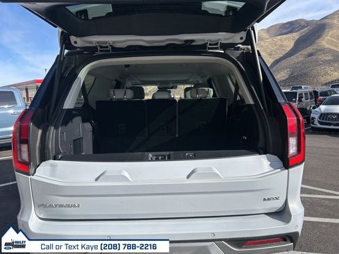 Used 2025 Ford Expedition Max Platinum w/ Driver's Package image 10