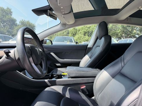 Used 2019 Tesla Model 3 Standard Range Plus RWD image 8