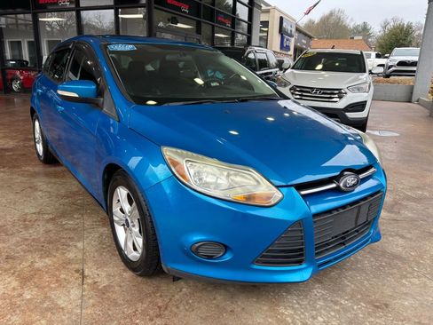 Used 2014 Ford Focus SE image 1
