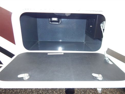 Used 2020 Chevrolet Express 4500 w/ RV Package image 15